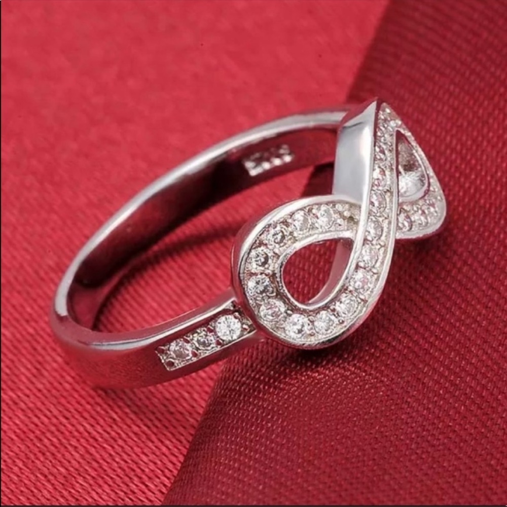 💯 NEW INFINITY 925 STERLING SILVER DIAMOND RING, CUTE RING, SHINY RING. - Picture 3 of 5